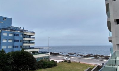 PRIMERA LÍNEA AL MAR