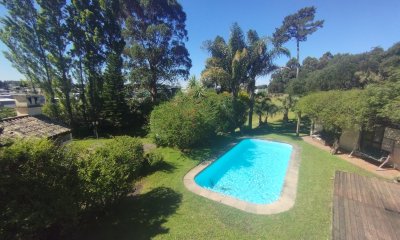 IMPERDIBLE CASA PARQUE BURNET EN VENTA