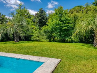 Casa ID.1247 - Excelente casa con piscina en alquiler en Rincon del Indio, playa Brava, Punta del Este.