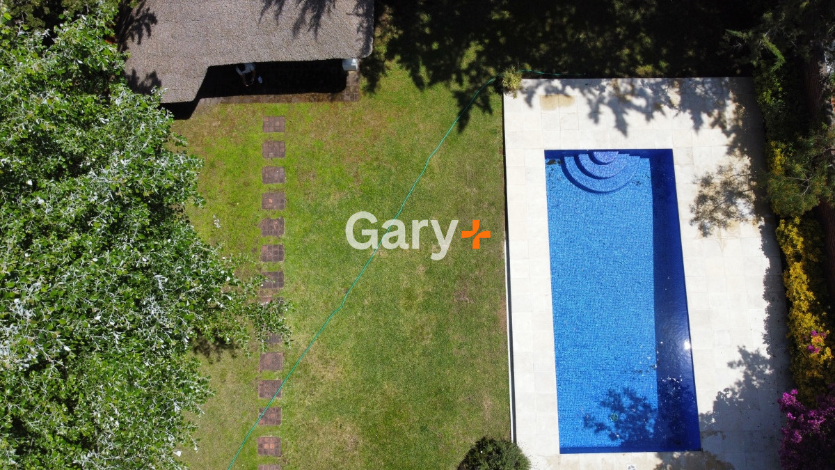 Casa ID.23898 - En venta y Alquiler.. imperdible oportunidad.. a metros del mar!!!