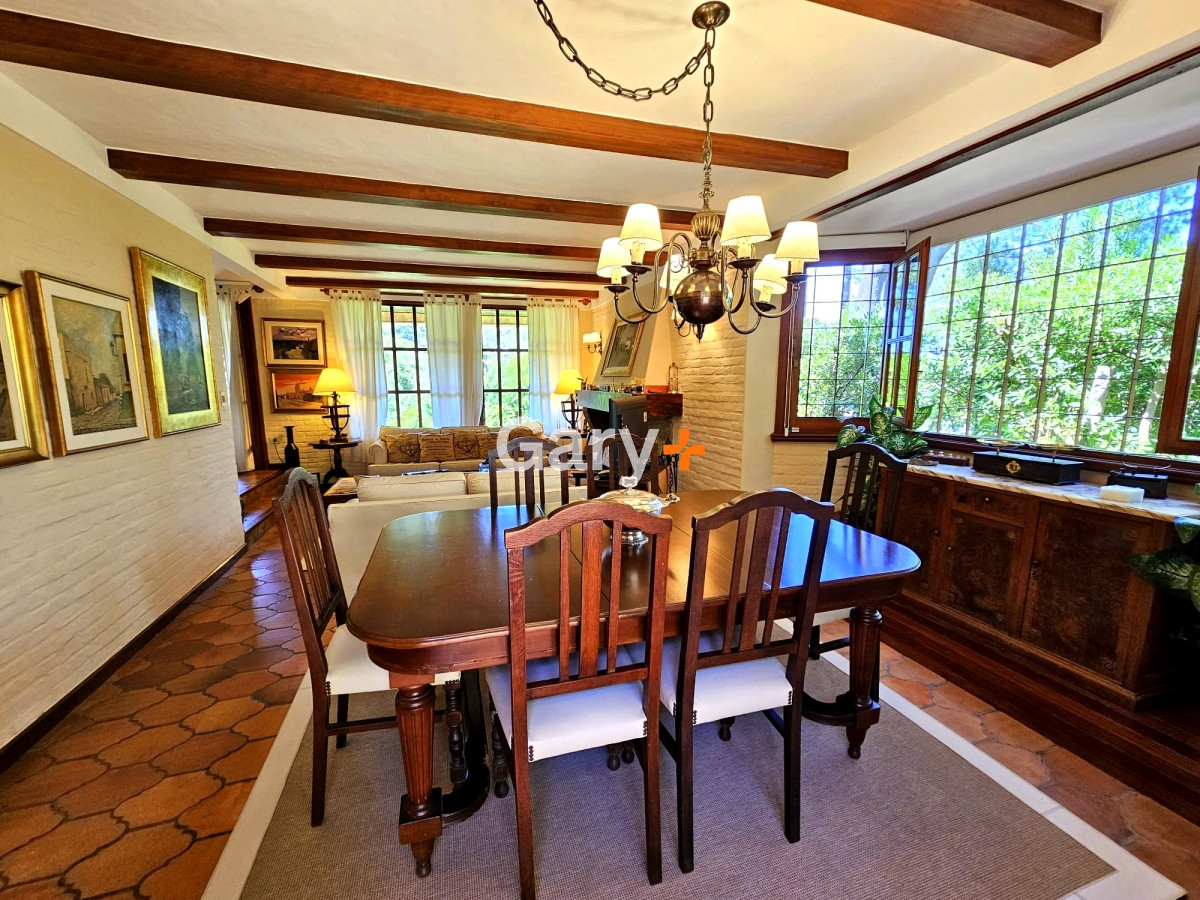 Casa ID.23898 - En venta y Alquiler.. imperdible oportunidad.. a metros del mar!!!