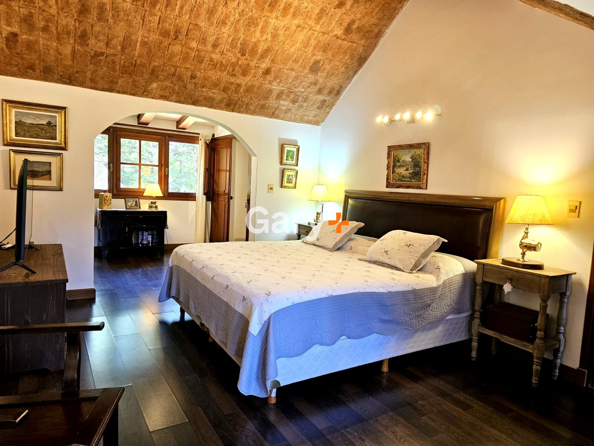 Casa ID.23898 - En venta y Alquiler.. imperdible oportunidad.. a metros del mar!!!