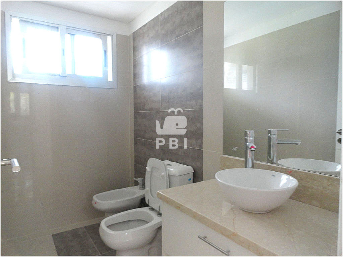 SW1wZXJkaWJsZSBvcG9ydHVuaWRhZCBlbiBhbHF1aWxlciBhbnVhbCB5IHZlbnRhICwgYSBlc3RyZW5hciEhISAtIEpBUkRJTlMgREVMIEVTVCAtIFJlZiA6IFBCSTE1NDU4