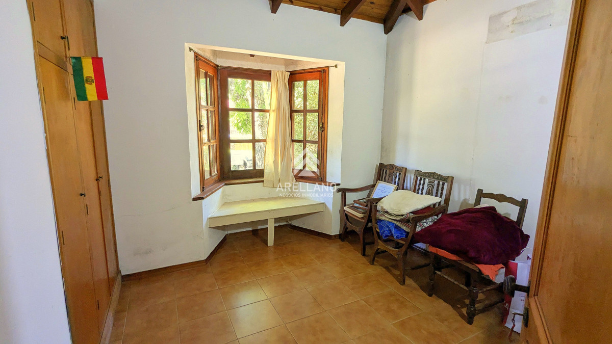 Casa ID.5240 - Venta de casa 3 dormitorios en barrio cantegril Punta del este