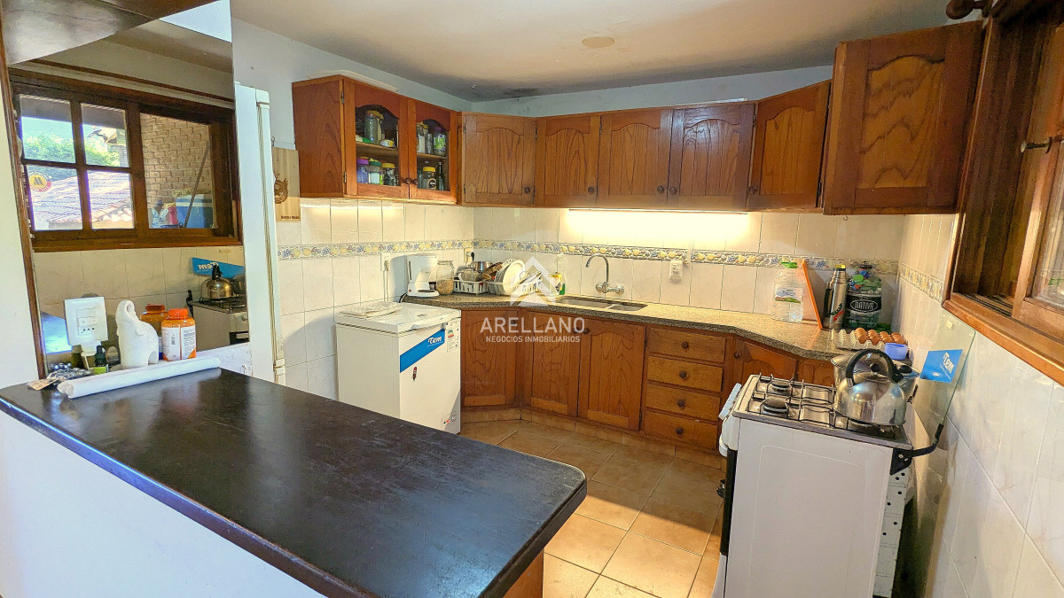 Casa ID.5240 - Venta de casa 3 dormitorios en barrio cantegril Punta del este