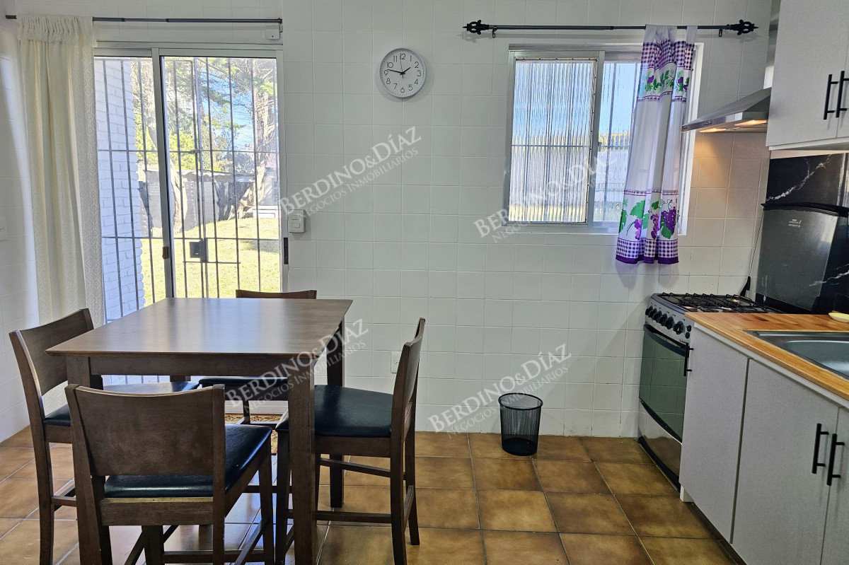 Casa ID.2892 - Vendo casa 4 dormitorios en zona Shopping, Lugano, Punta del Este