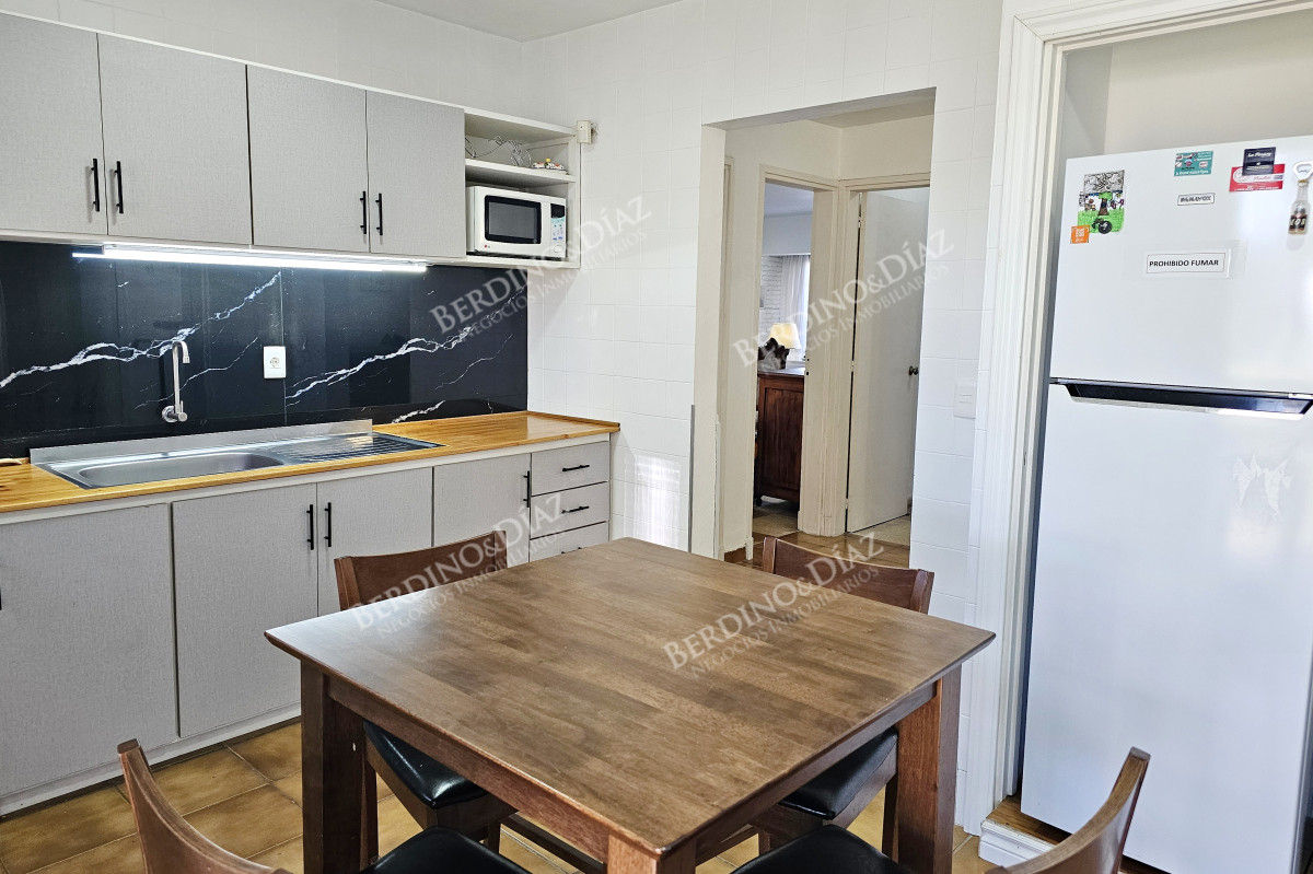 Casa ID.2892 - Vendo casa 4 dormitorios en zona Shopping, Lugano, Punta del Este