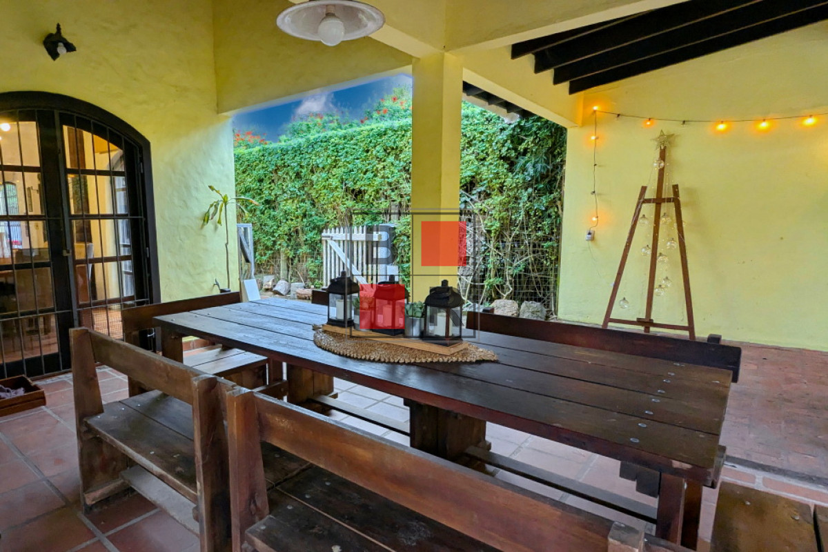 Casa ID.1272 - Venta de casa 3 y 4 dormitorios en Pinares Punta del Este playa Mansa