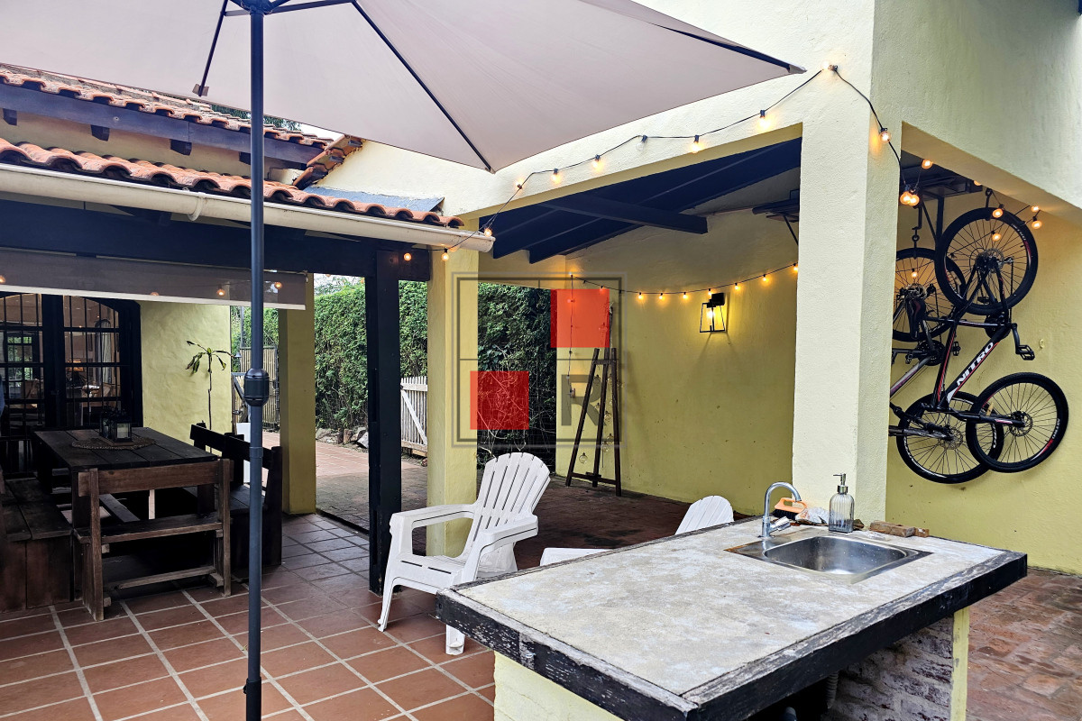 Casa ID.1272 - Venta de casa 3 y 4 dormitorios en Pinares Punta del Este playa Mansa