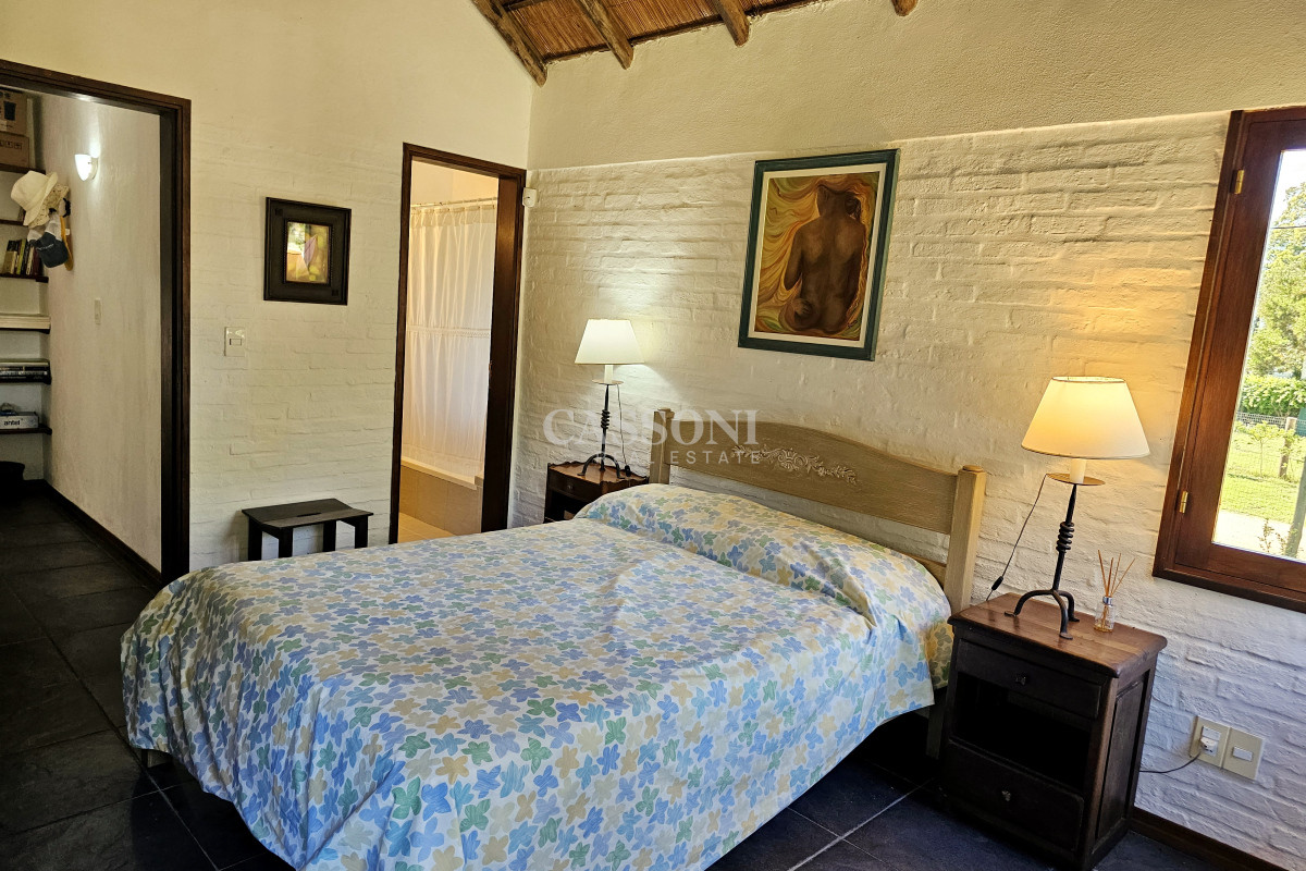 Casa ID.2421 - Casa Rincon del indio,  alquiler temporada 2024, tres dormitorios.