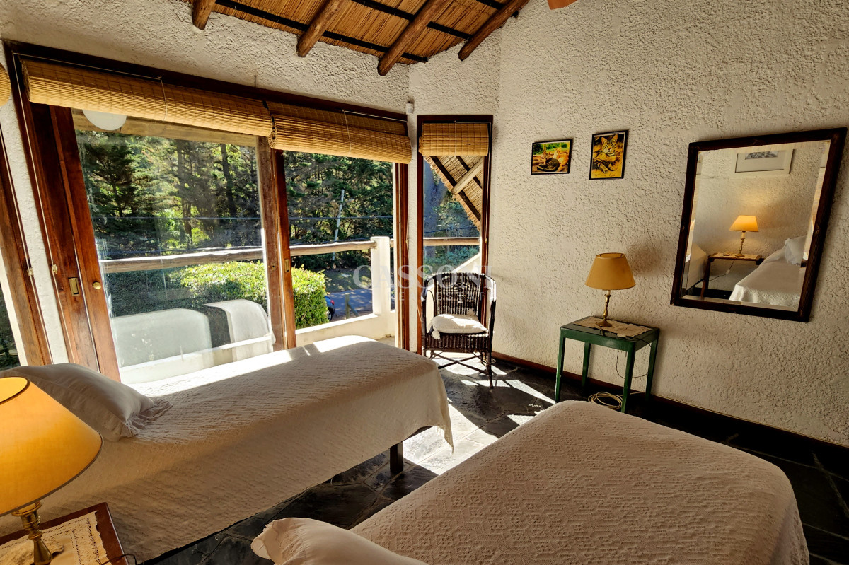 Casa ID.2421 - Casa Rincon del indio,  alquiler temporada 2024, tres dormitorios.