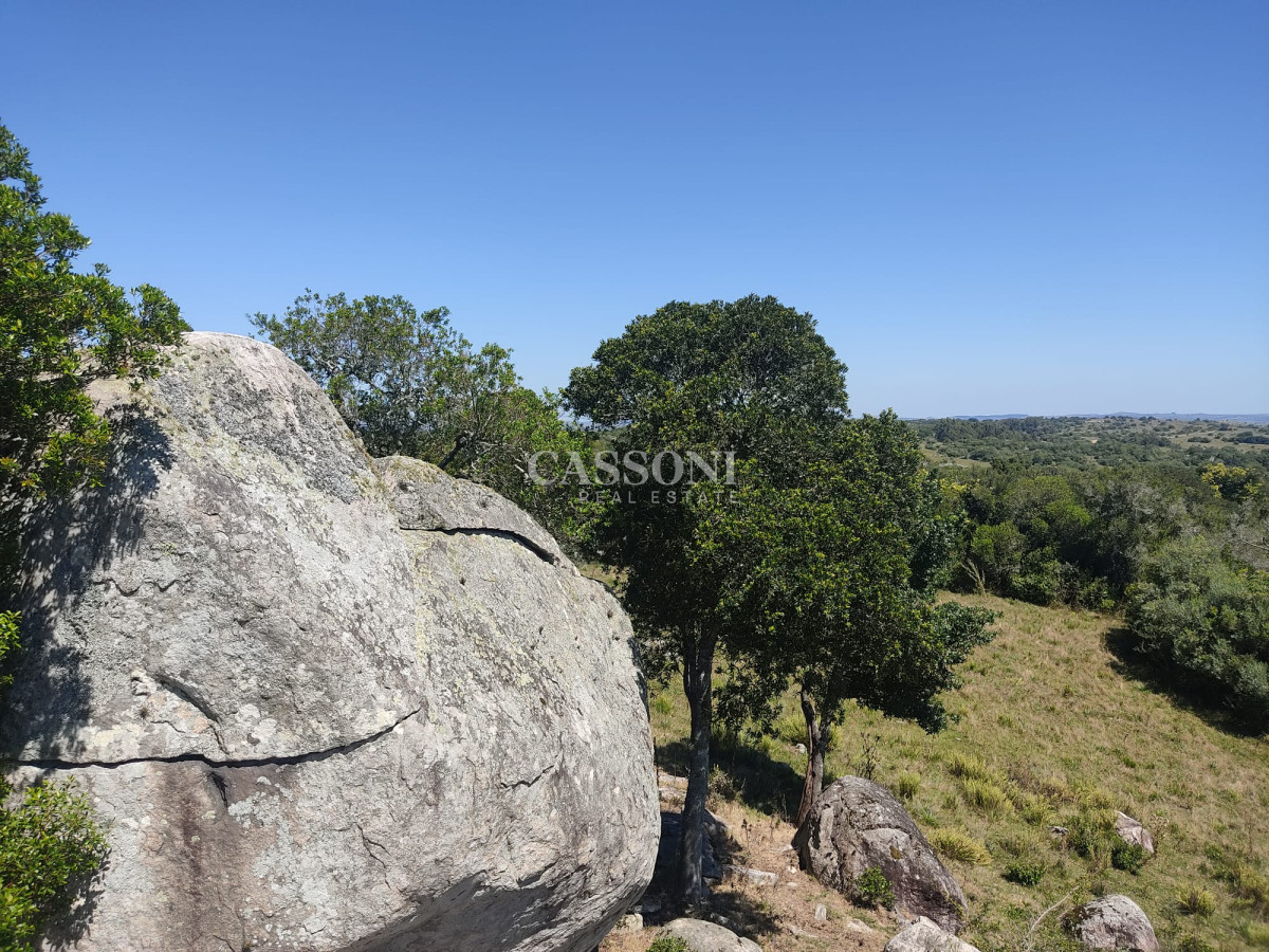 Campo Ref.4618 - Un lugar único en el punto mas alto del país, 76 Has Sierras, Paz y Vistas Increíbles !