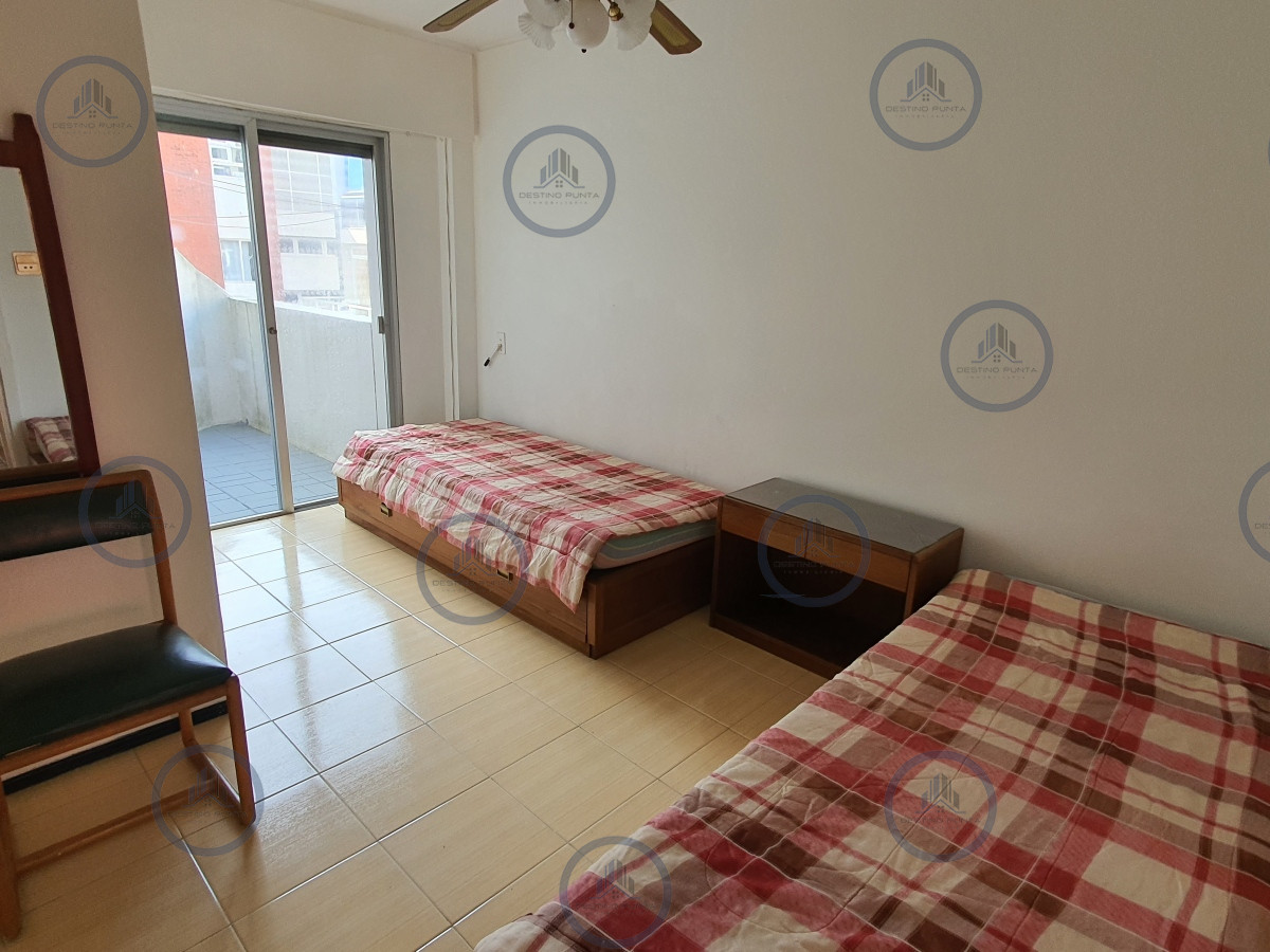 Apartamento ID.2246 - Venta de apartamento de 2 dormitorios en la península de Punta del Este 