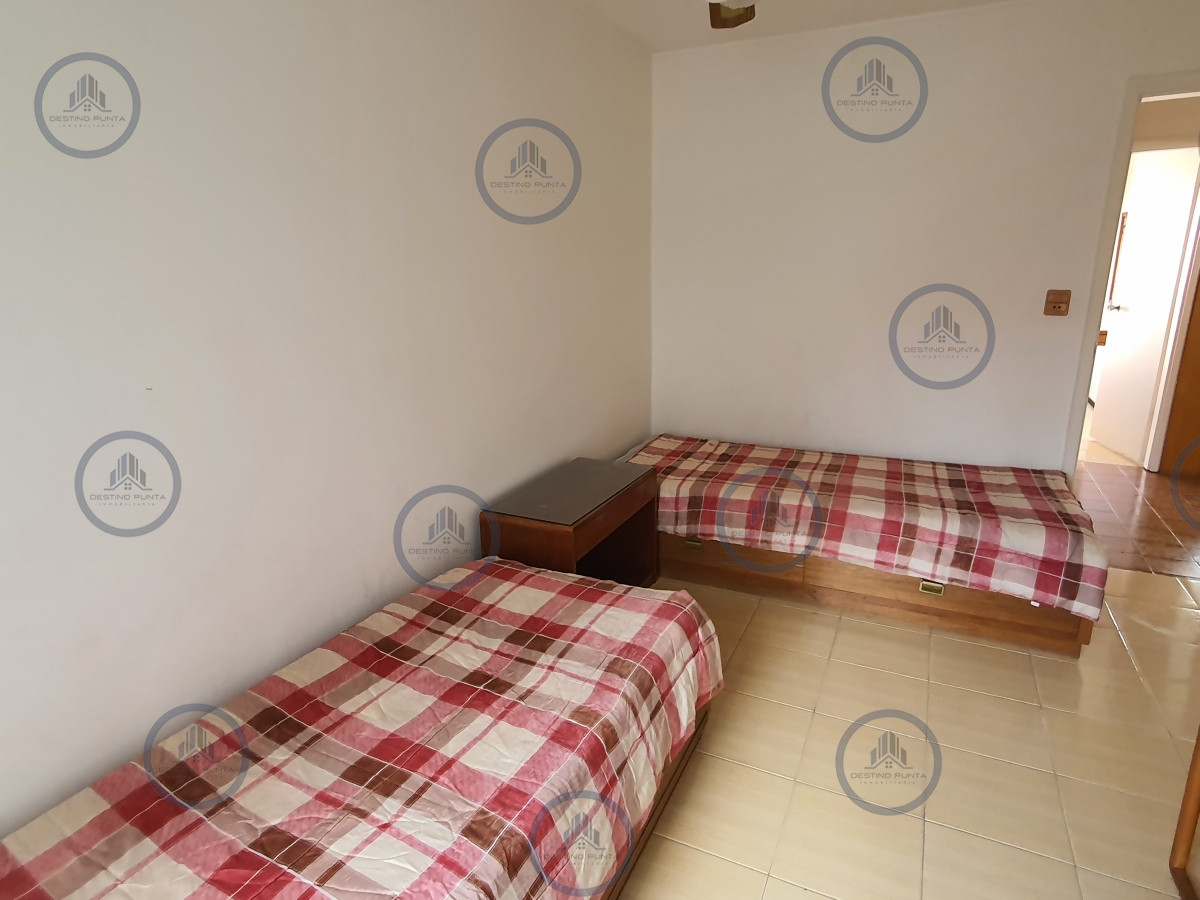 Apartamento ID.2246 - Venta de apartamento de 2 dormitorios en la península de Punta del Este 