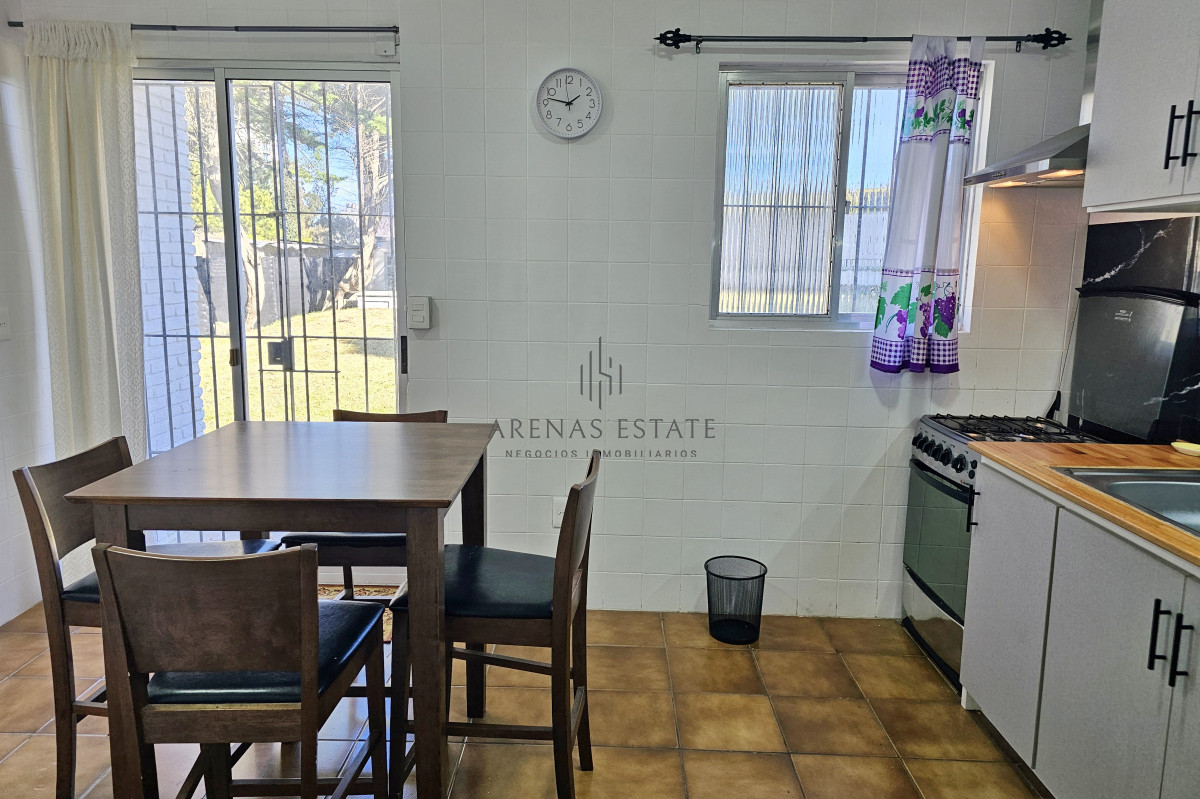 Casa ID.1843 - Vendo casa 4 dormitorios en zona Shopping, Punta del Este