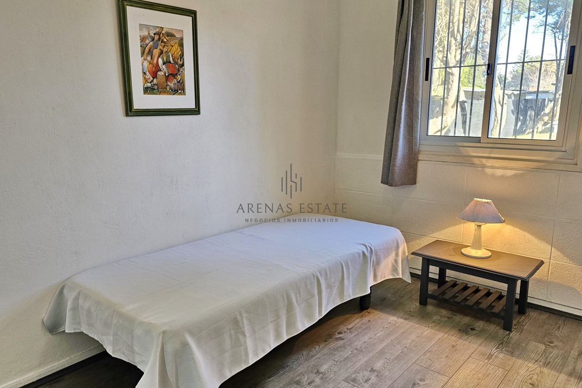 Casa ID.1843 - Vendo casa 4 dormitorios en zona Shopping, Punta del Este