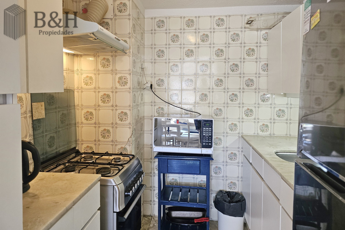 Apartamento ID.7903 - Vendo apartamento 2,5 dormitorios en playa mansa, complejo Lincoln Center, Punta del Este.