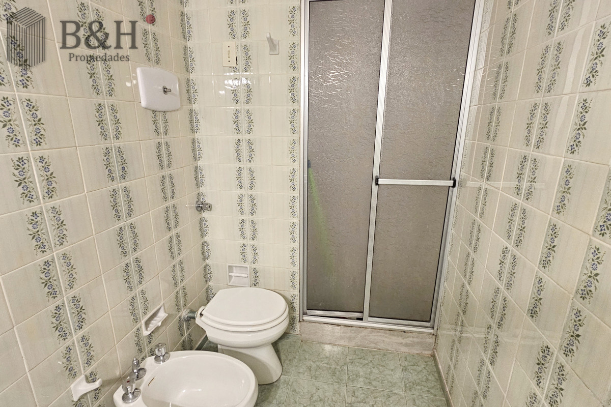 Apartamento ID.7903 - Vendo apartamento 2,5 dormitorios en playa mansa, complejo Lincoln Center, Punta del Este.