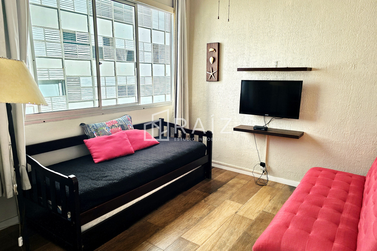 Apartamento ID.10749 - En venta partamento de 1 dormitorio en Península, Punta del Este