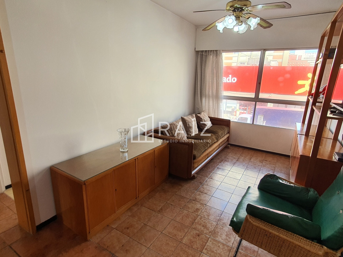 Apartamento ID.10989 - Venta de apartamento de 2 dormitorios en la península de Punta del Este 