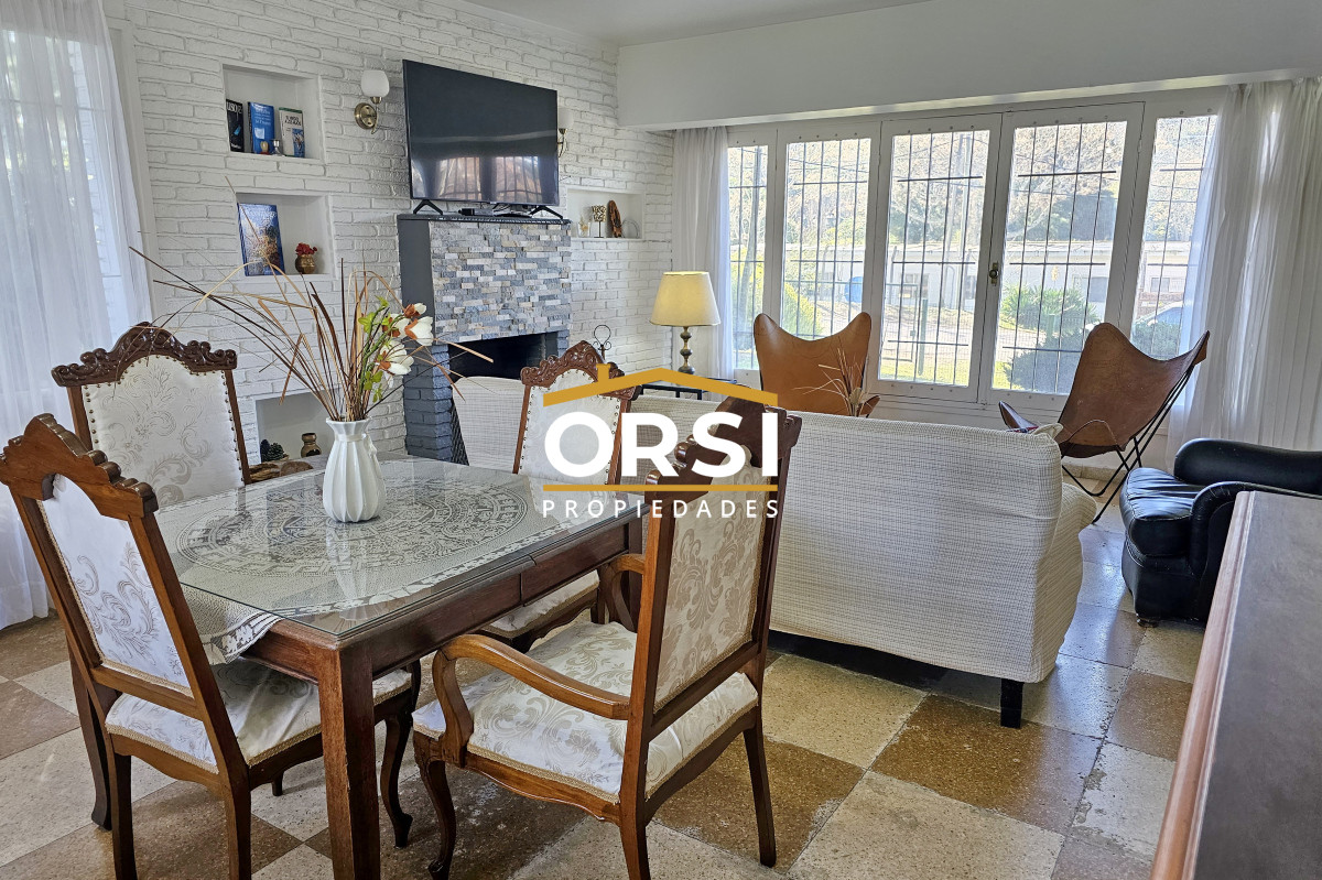 Casa ID.214 - Vendo casa 4 dormitorios en zona Shopping, Lugano, Punta del Este