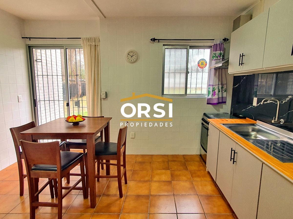 Casa ID.214 - Vendo casa 4 dormitorios en zona Shopping, Lugano, Punta del Este