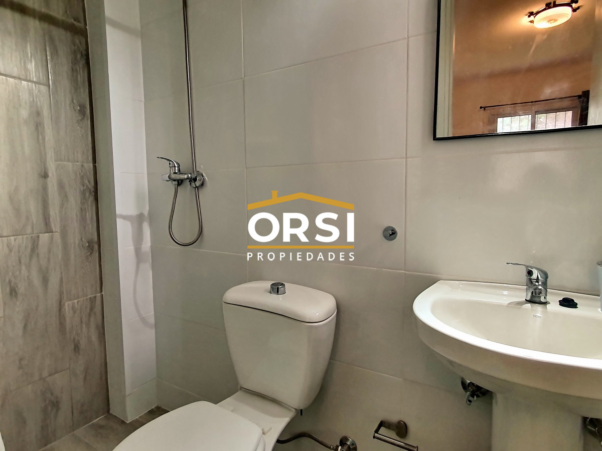 Casa ID.214 - Vendo casa 4 dormitorios en zona Shopping, Lugano, Punta del Este