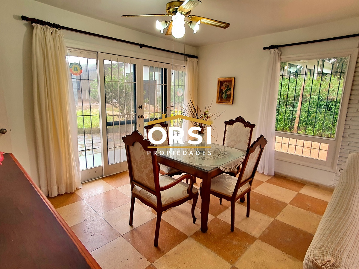 Casa ID.214 - Vendo casa 4 dormitorios en zona Shopping, Lugano, Punta del Este