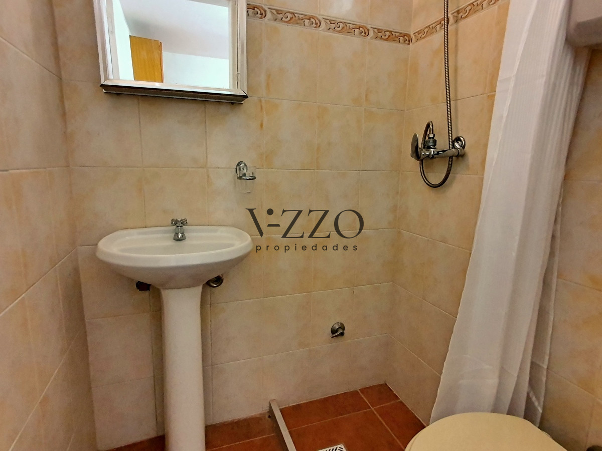 Casa ID.580/Vendo-casa-4-dormitorios-en-zona-Shopping,-Punta-del-Este - Vendo casa 4 dormitorios en zona Shopping, Punta del Este
