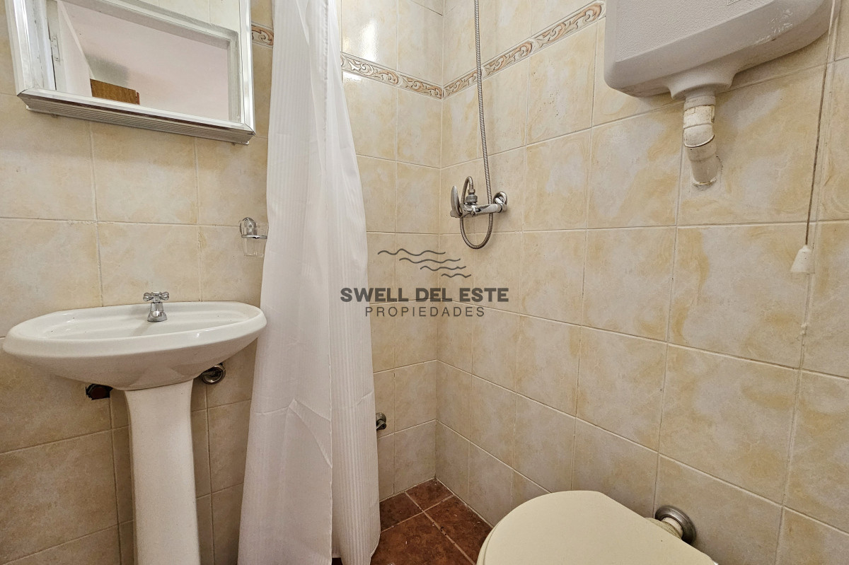 Casa ID.54 - Vendo casa 4 dormitorios en zona Shopping, Lugano, Punta del Este