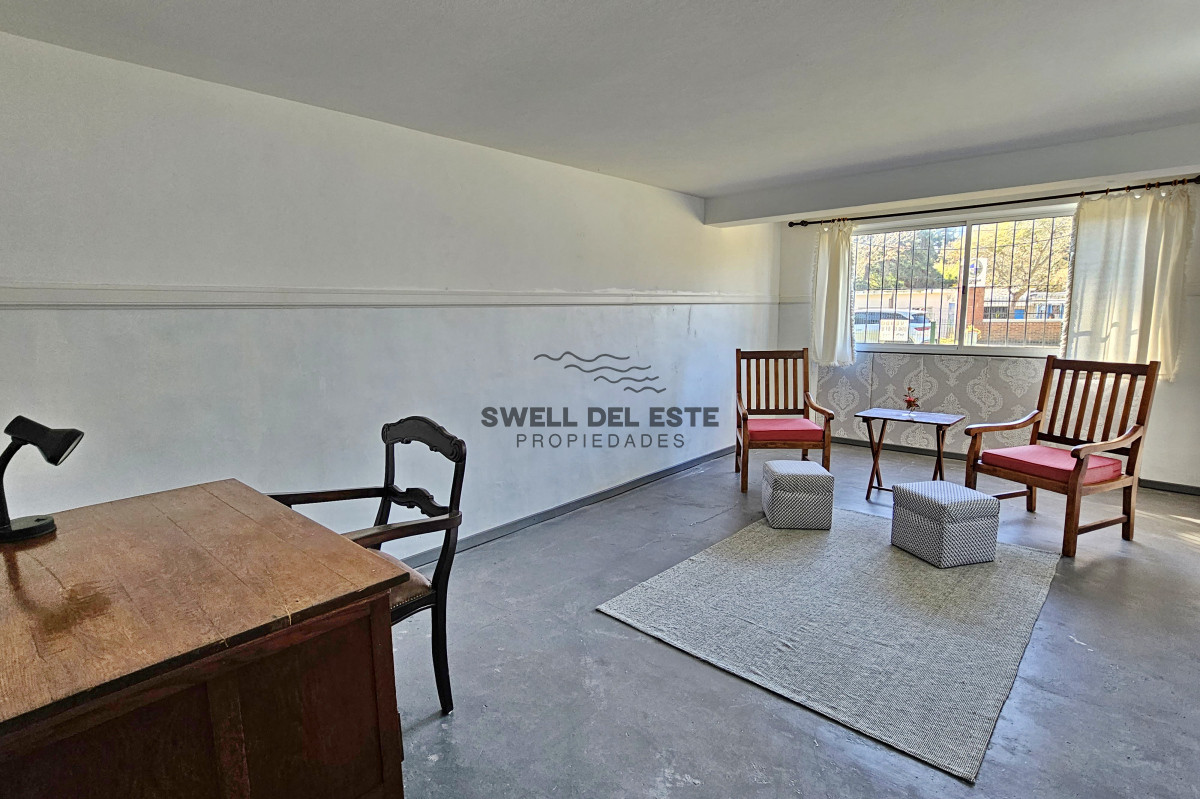 Casa ID.54 - Vendo casa 4 dormitorios en zona Shopping, Lugano, Punta del Este