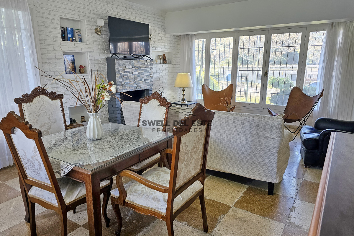 Casa ID.54 - Vendo casa 4 dormitorios en zona Shopping, Lugano, Punta del Este