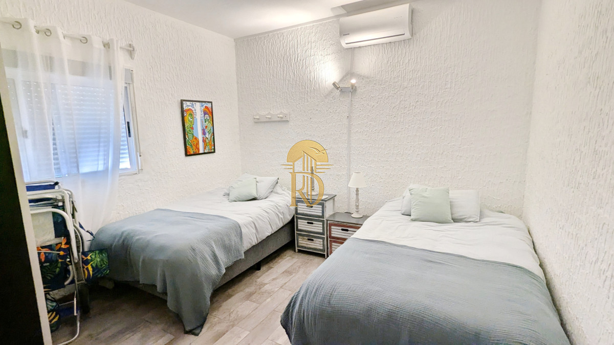 En Venta casa 3 dormitorios en Pinares, Punta del Este. -id-763-13