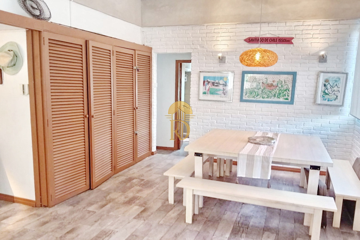 En Venta casa 3 dormitorios en Pinares, Punta del Este. -id-763-8