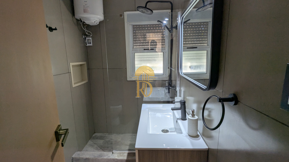 En Venta casa 3 dormitorios en Pinares, Punta del Este. -id-763-15