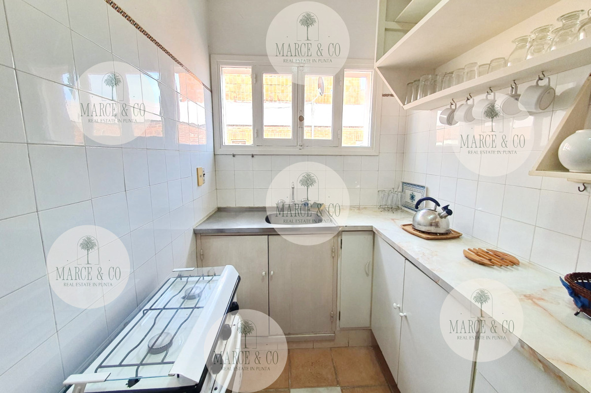Apartamento ID.2222 - DEPARTAMENTO EN VENTA, 1 DORMITORIO, SOBRE CALLE 20, PENÍNSULA. BAJOS GASTOS COMUNES!! 