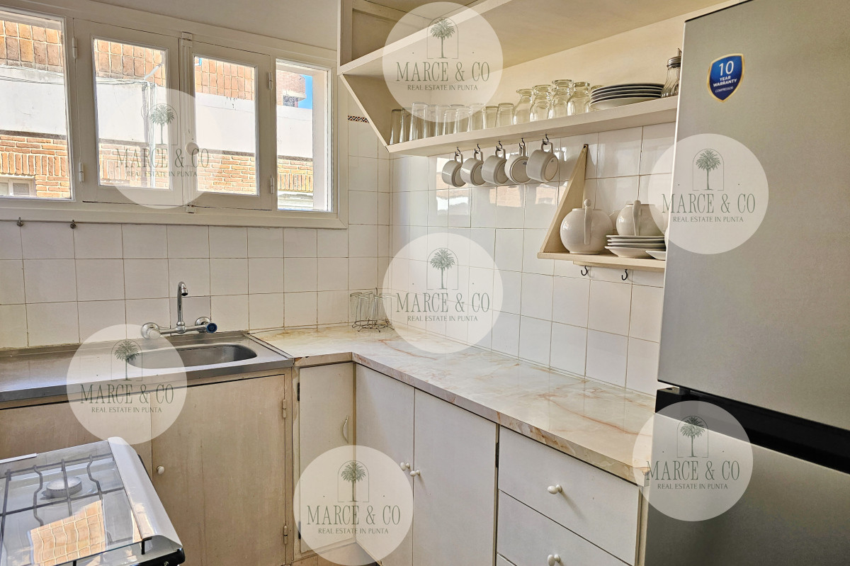 Apartamento ID.2222 - DEPARTAMENTO EN VENTA, 1 DORMITORIO, SOBRE CALLE 20, PENÍNSULA. BAJOS GASTOS COMUNES!! 
