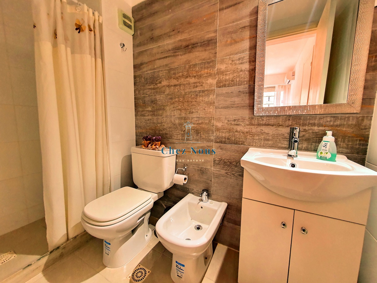 Apartamento ID.1777 - En venta apartamento reciclado 1 dormitorio con balcón y garaje en Peninsula, Punta del Este