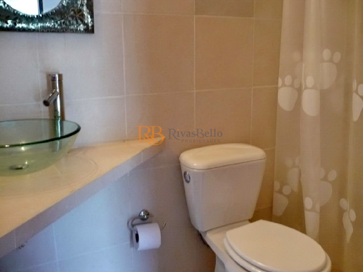 Casa ID.61 - Se vende casa 5 dormitorios, con piscina en Rincon del Indio, playa Brava, Punta del Este.