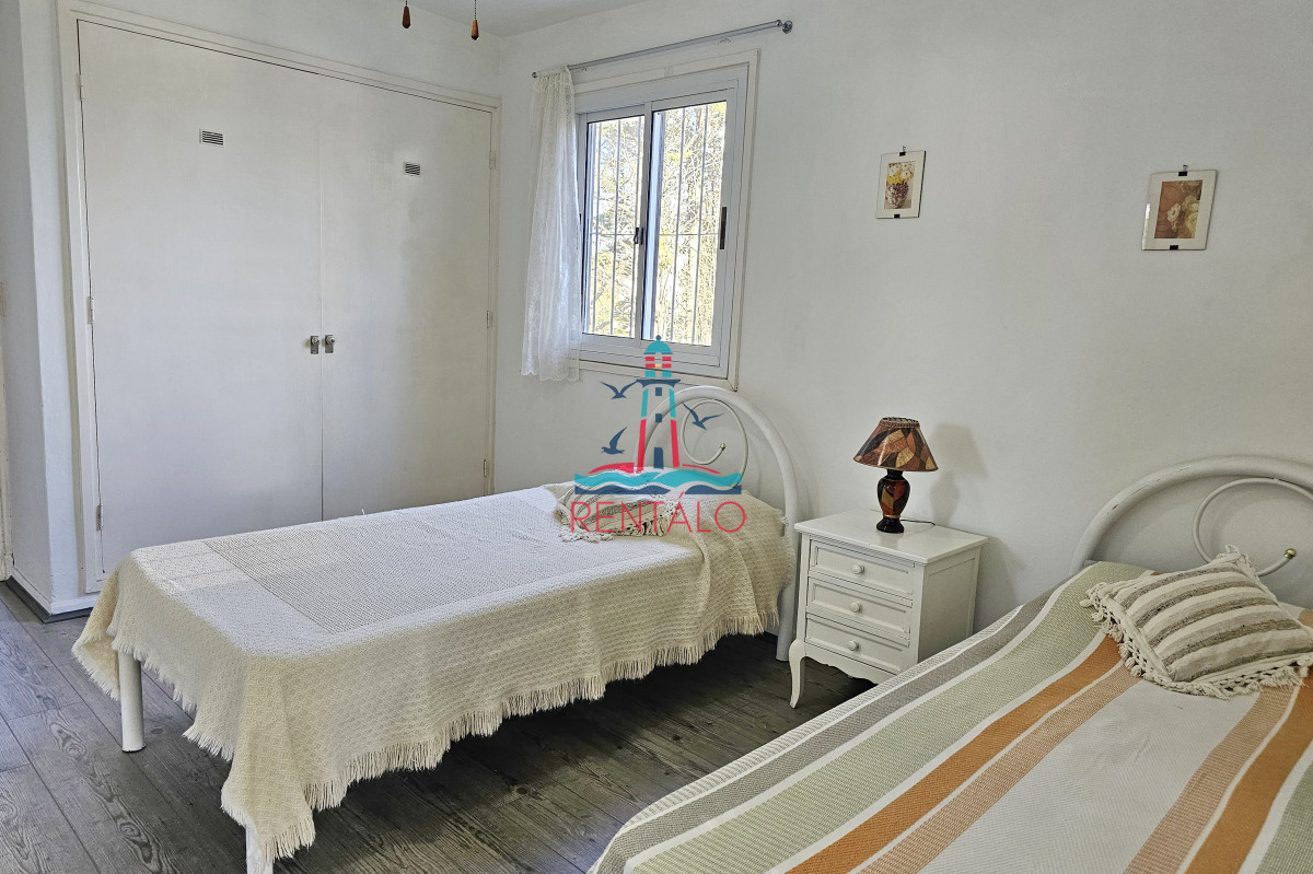 Casa ID.266 - Vendo casa 4 dormitorios en zona Shopping, Lugano, Punta del Este