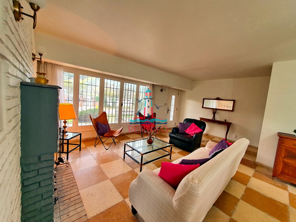 Casa ID.266 - Vendo casa 4 dormitorios en zona Shopping, Lugano, Punta del Este