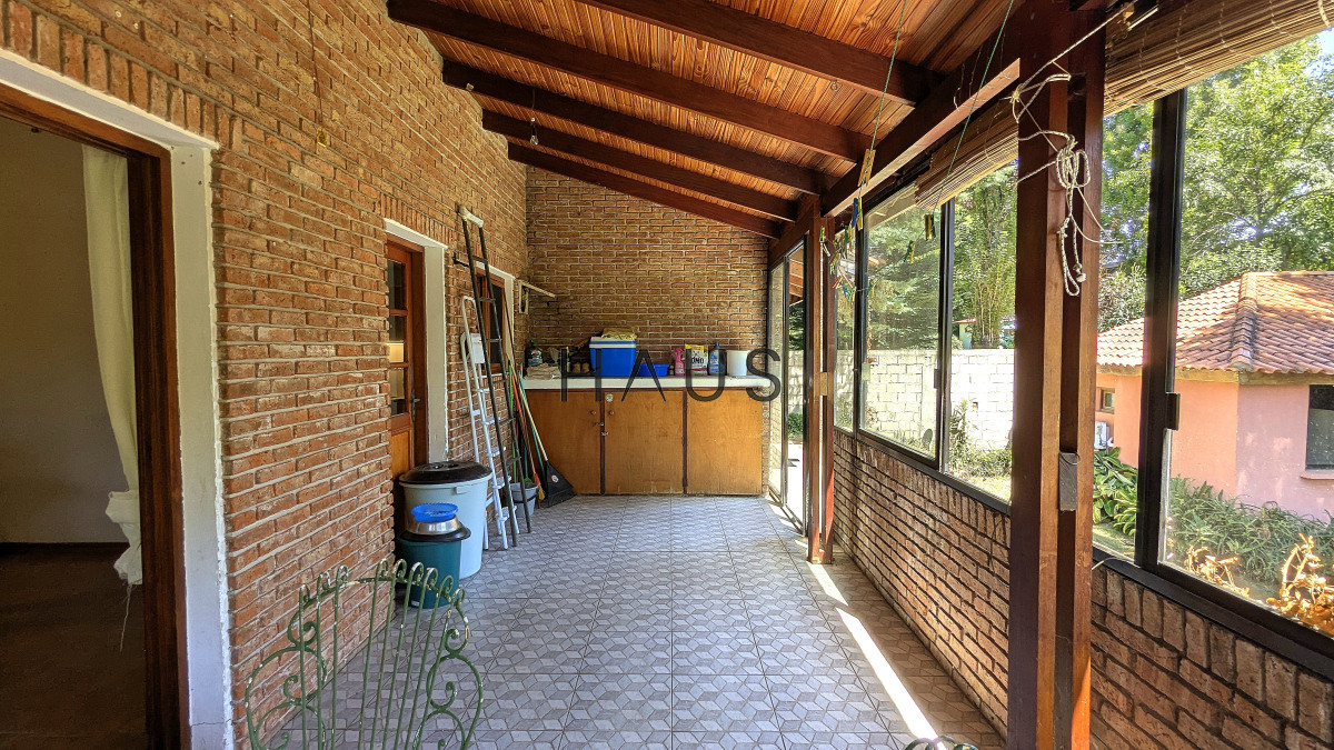 Casa ID.506 - Venta de casa 3 dormitorios en barrio cantegril Punta del este, Maldonado, cerca de playa Mansa