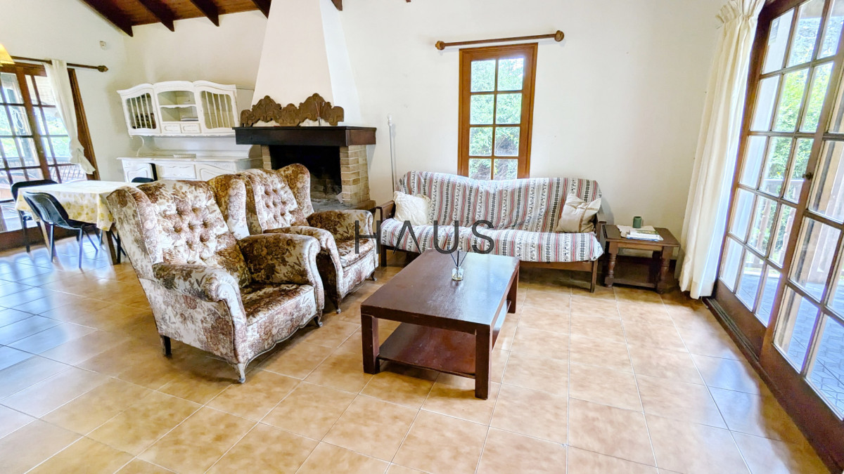 Casa ID.506 - Venta de casa 3 dormitorios en barrio cantegril Punta del este, Maldonado, cerca de playa Mansa