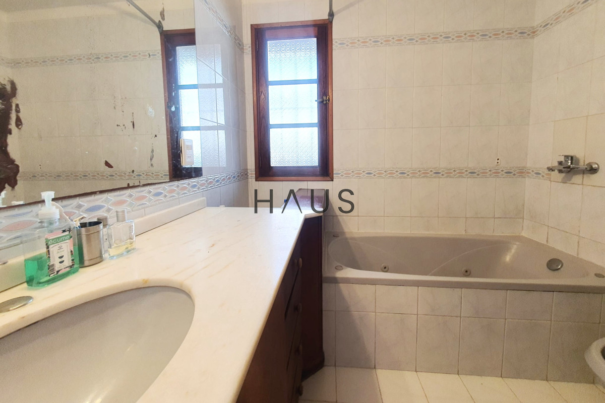 Casa ID.506 - Venta de casa 3 dormitorios en barrio cantegril Punta del este, Maldonado, cerca de playa Mansa