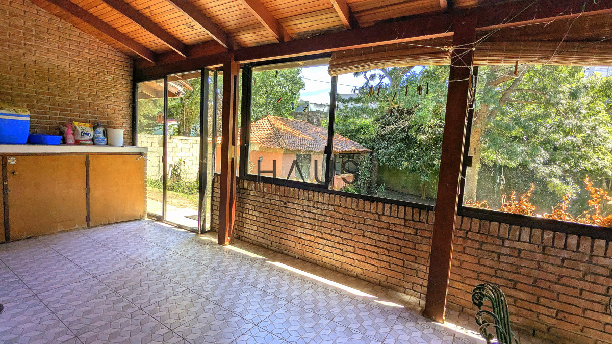 Casa ID.506 - Venta de casa 3 dormitorios en barrio cantegril Punta del este, Maldonado, cerca de playa Mansa