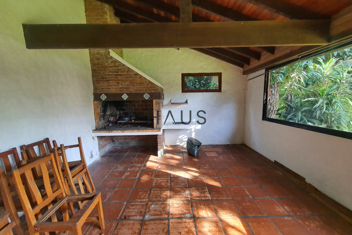 Casa ID.506 - Venta de casa 3 dormitorios en barrio cantegril Punta del este, Maldonado, cerca de playa Mansa