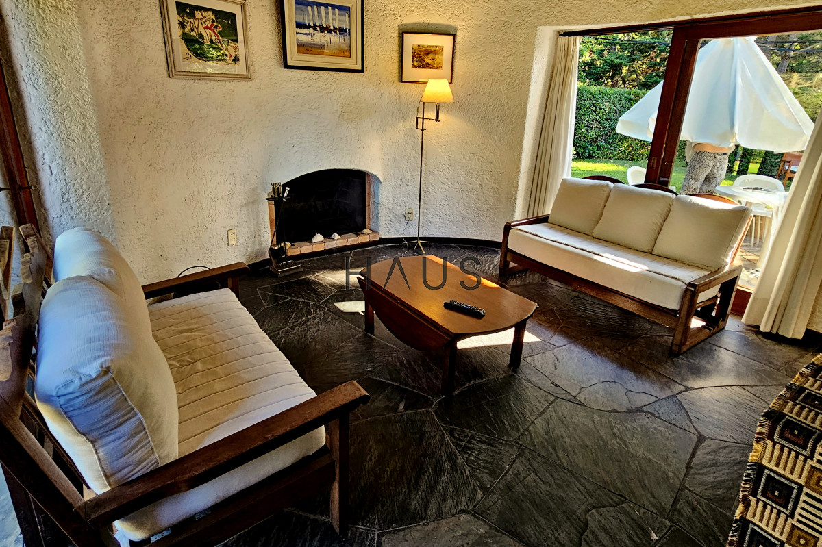 Casa ID.75 - En venta casa de 3 dormitorios y 3 baños en Rincon del indio, Punta del Este.