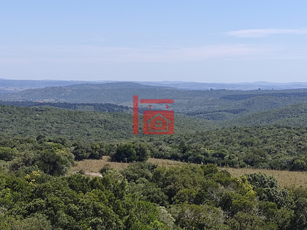 Chacra ID.1544 - Preciosa Chacra en el punto mas alto del pais