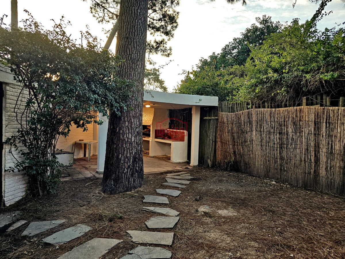 Casa ID.165734/Casa-en-Venta-de-3-dormitorios-en-Lausana-,-Maldonado - Vendo casa zona Roosevelt (Punta Shopping), Punta del Este