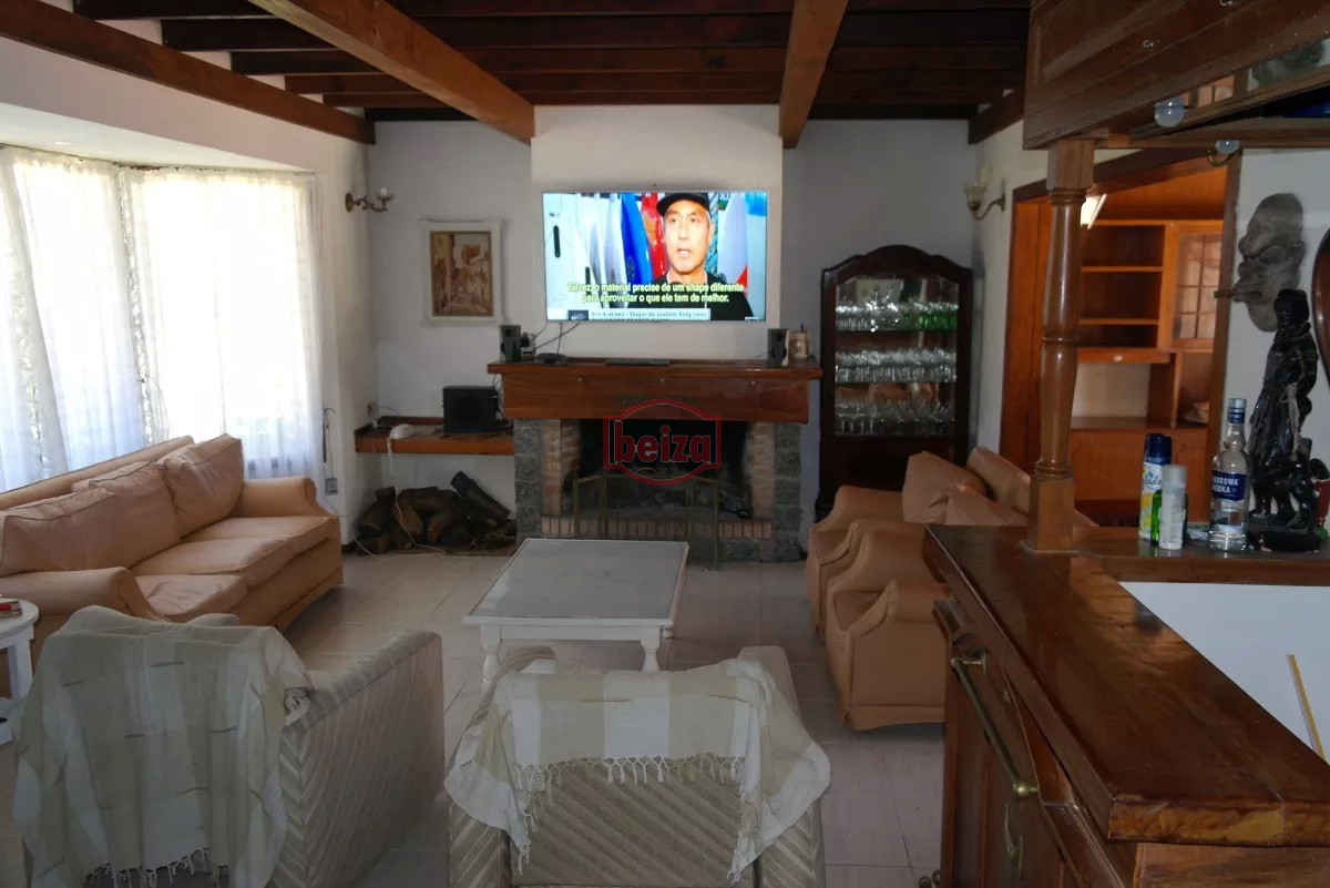 Casa ID.165872/Excelente-casa-moderna-en-Tio-tom,-pegada-al-mar - Casa de 4 dormitorios con piscina en alquiler en Brava, Punta del Este.